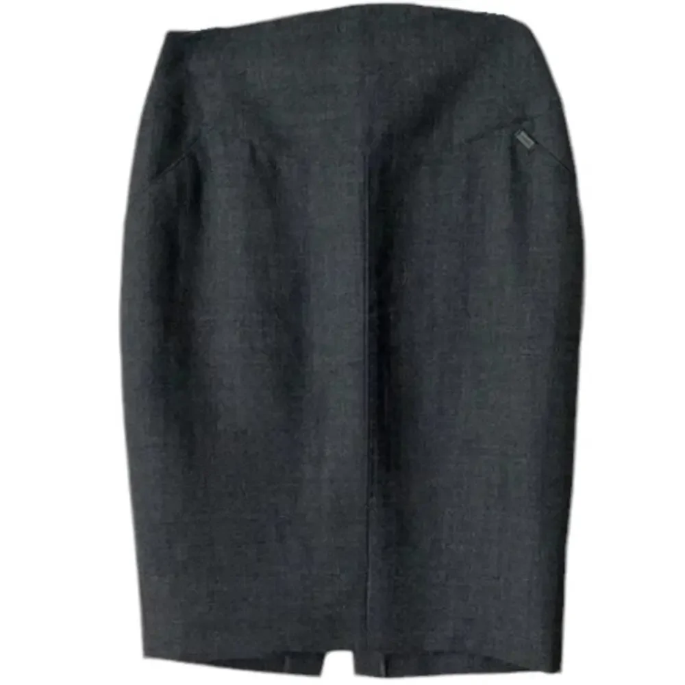 Chanel Vintage Gray Knee-Length Skirt, Small